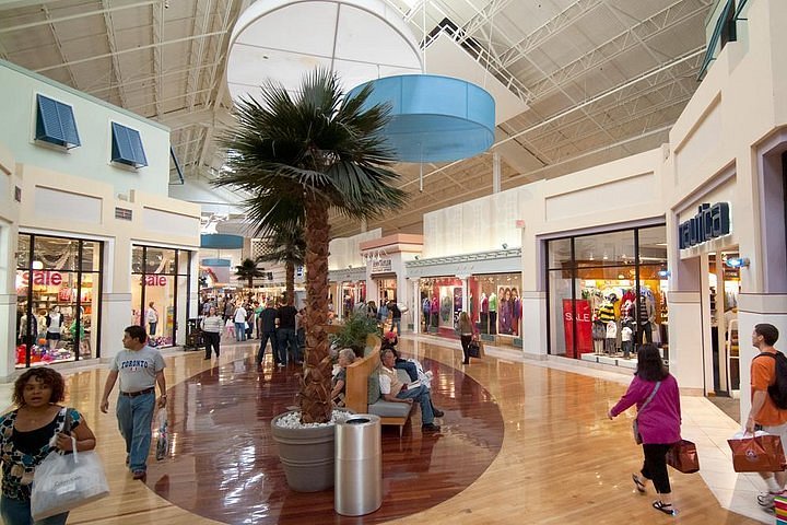 Sawgrass Mills Outlet